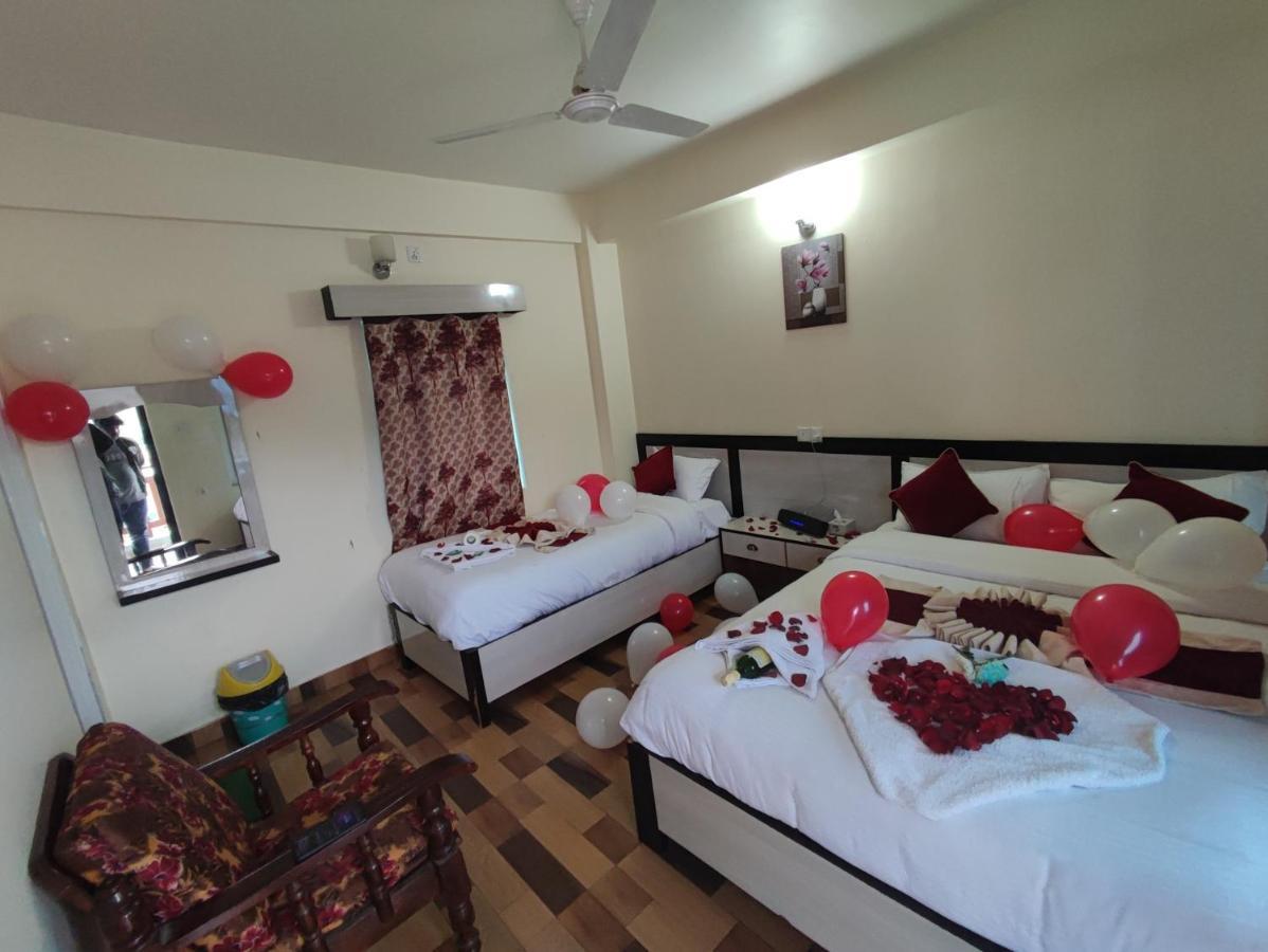 Hotel Kajiinn Pokhara Kültér fotó