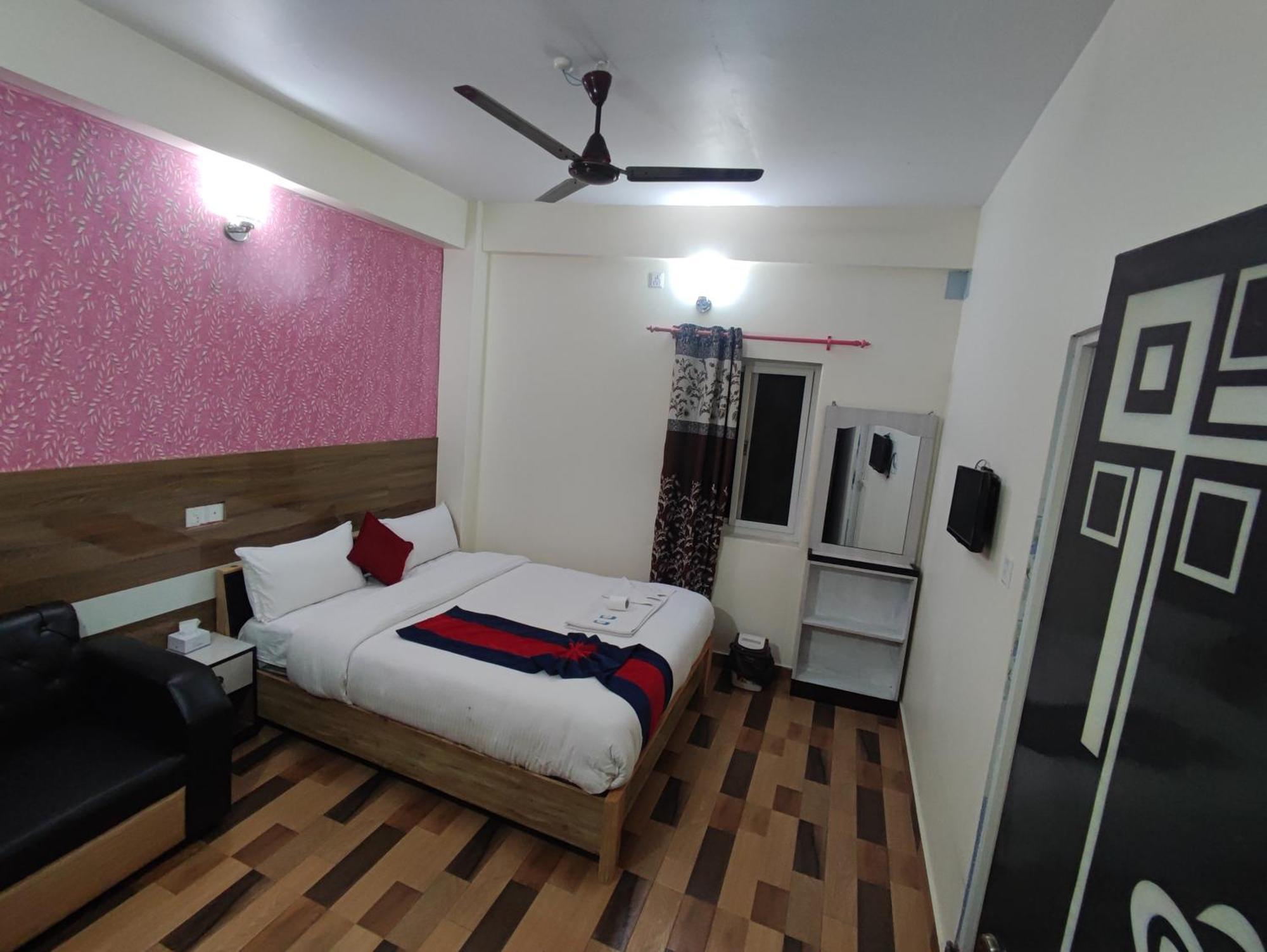 Hotel Kajiinn Pokhara Kültér fotó