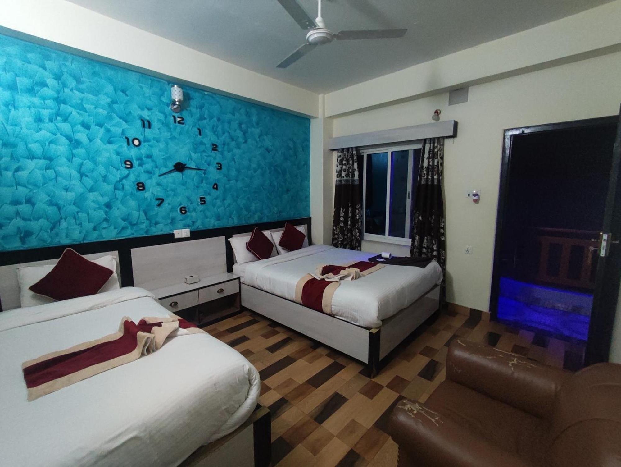 Hotel Kajiinn Pokhara Kültér fotó